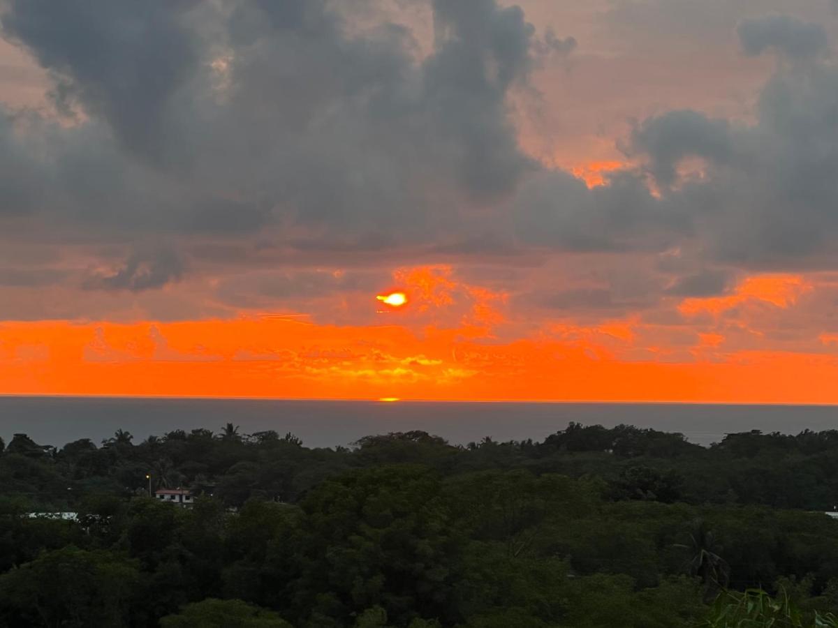 Puesta Del Sol Hotel Quepos Kültér fotó