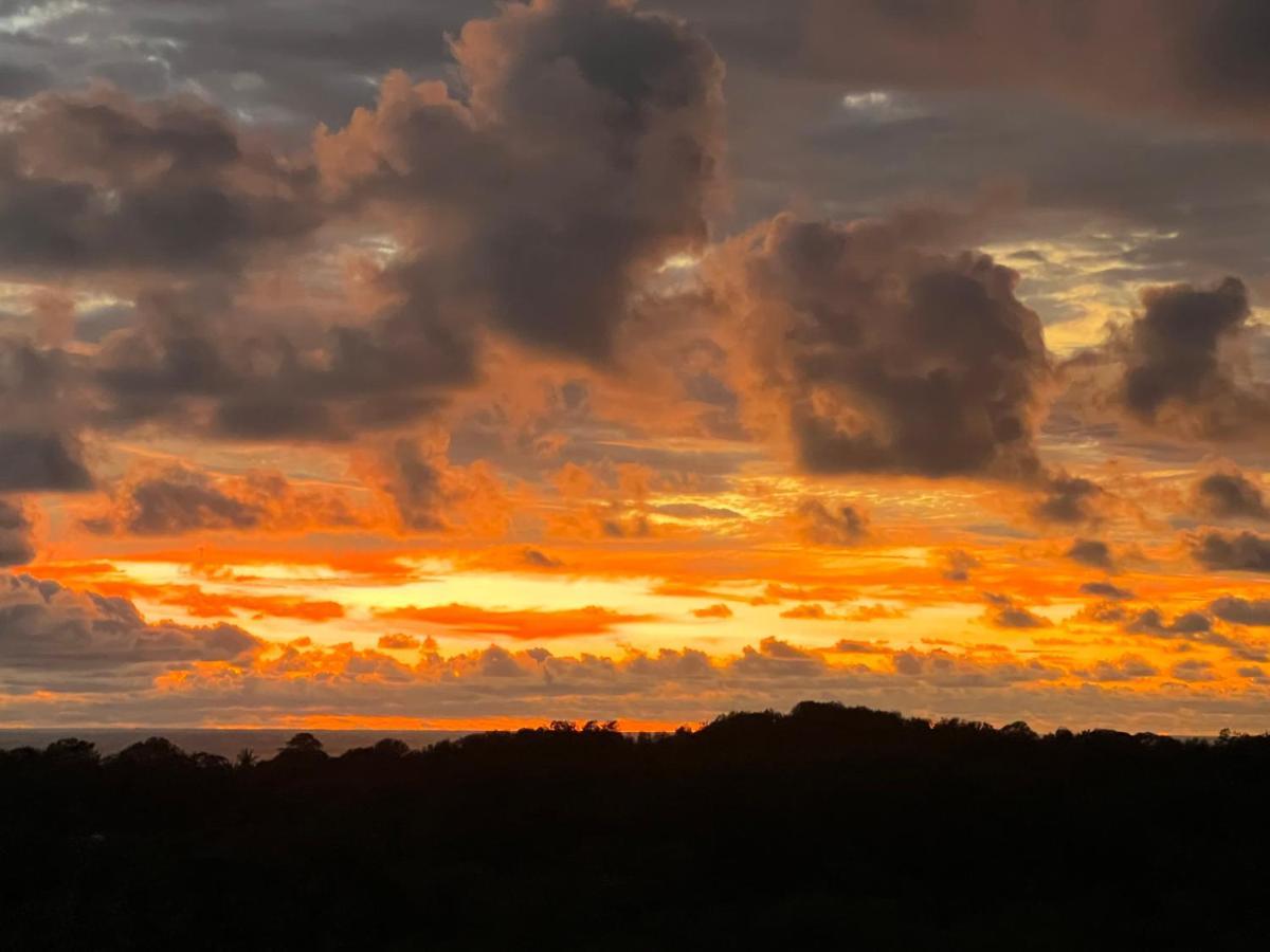 Puesta Del Sol Hotel Quepos Kültér fotó